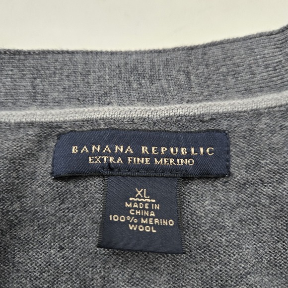 Banana Republic Cardigan Sweater Men's XL Gray 100% Merino Wool Preppy Buttons - Picture 4 of 11